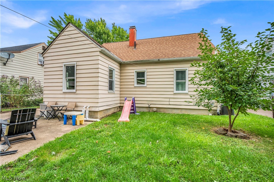 926 Warwick Drive Sheffield Lake OH 44054