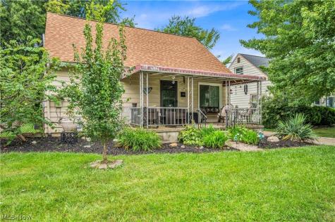 926 Warwick Drive Sheffield Lake OH 44054