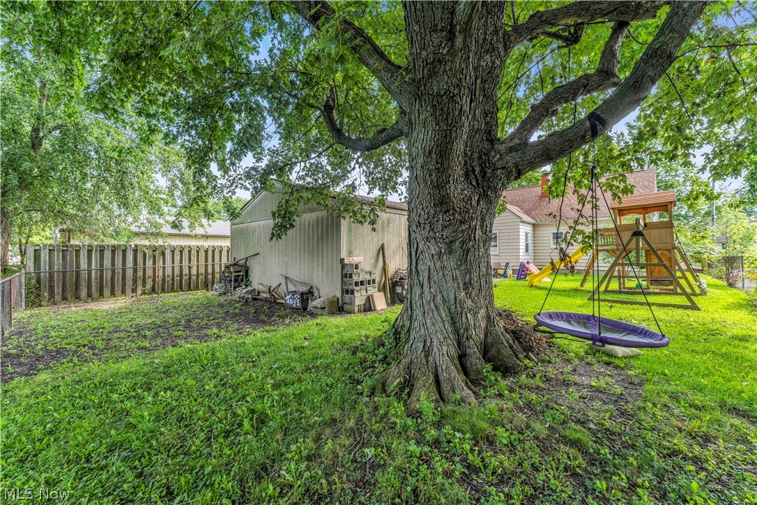 926 Warwick Drive Sheffield Lake OH 44054