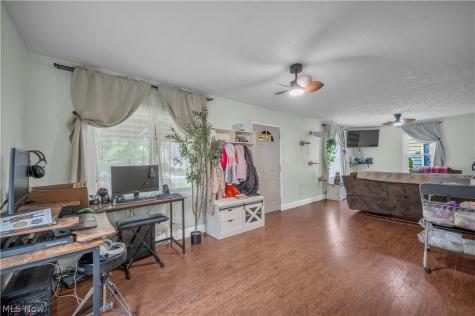 926 Warwick Drive Sheffield Lake OH 44054