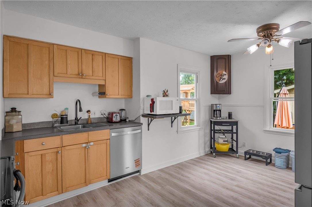 926 Warwick Drive Sheffield Lake OH 44054