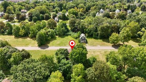 148 Saint Louis Avenue Youngstown OH 44507
