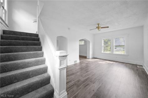 148 Saint Louis Avenue Youngstown OH 44507