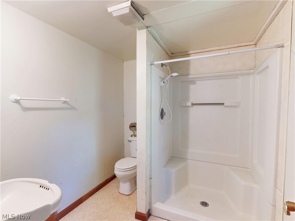 386 Park Avenue Chardon OH 44024