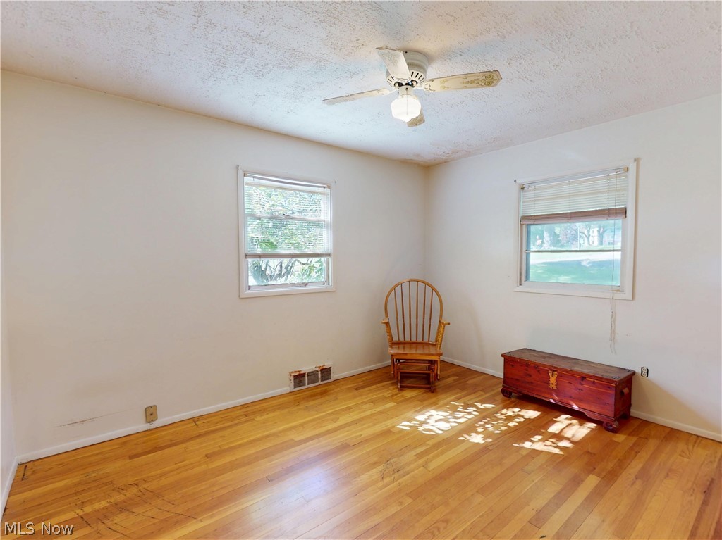 386 Park Avenue Chardon OH 44024
