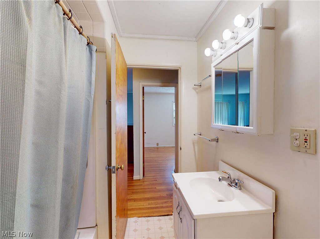 386 Park Avenue Chardon OH 44024
