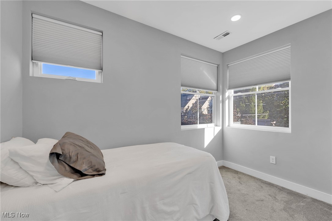 2702 Bridge Avenue Cleveland OH 44113