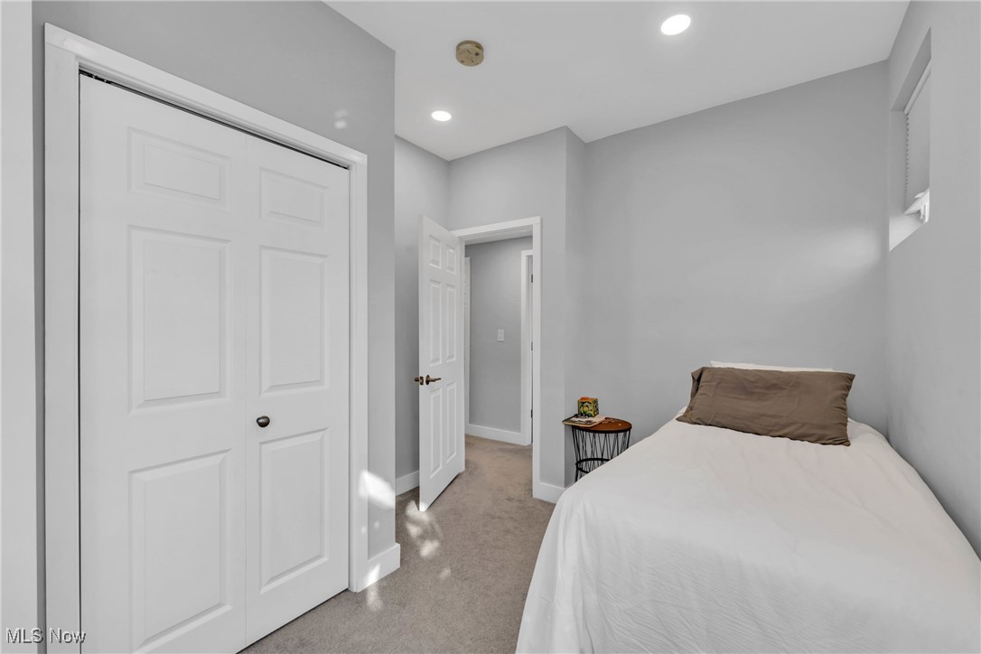 2702 Bridge Avenue Cleveland OH 44113