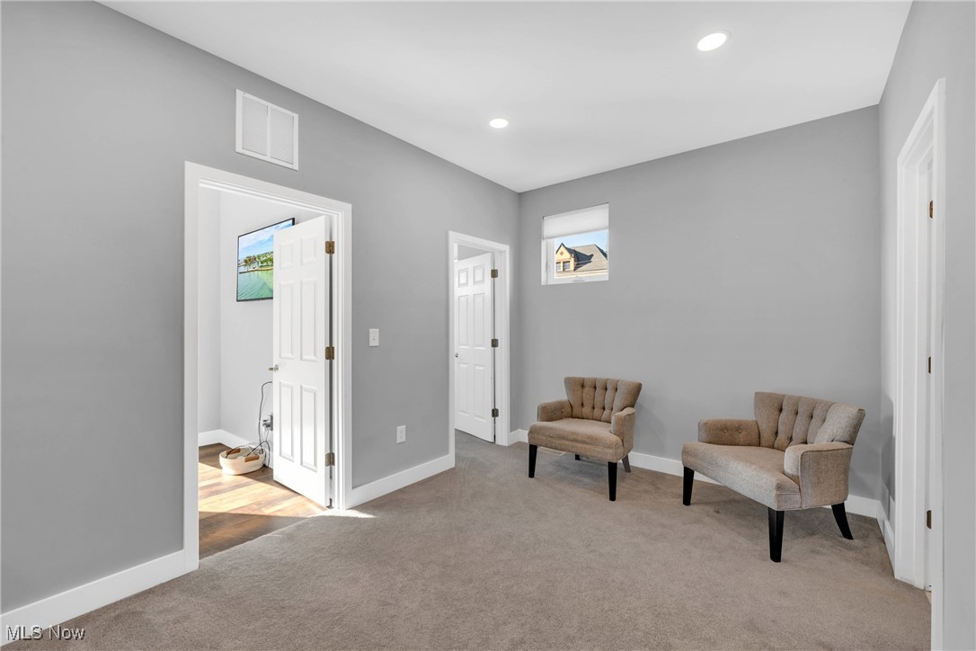 2702 Bridge Avenue Cleveland OH 44113