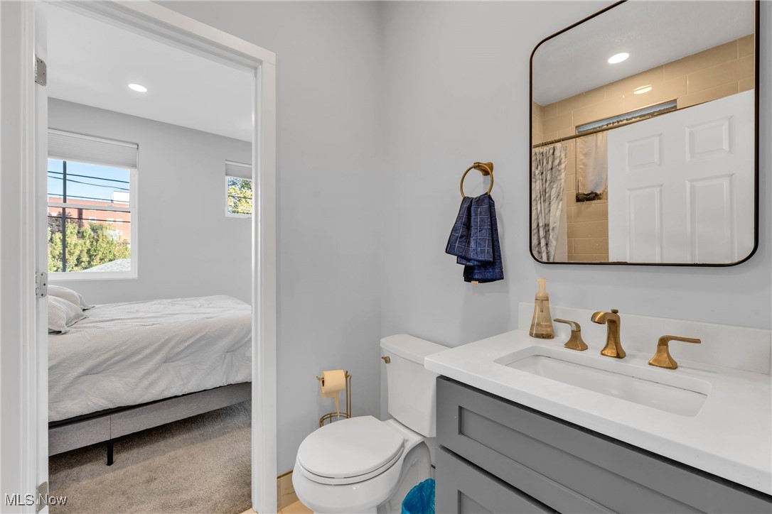 2702 Bridge Avenue Cleveland OH 44113