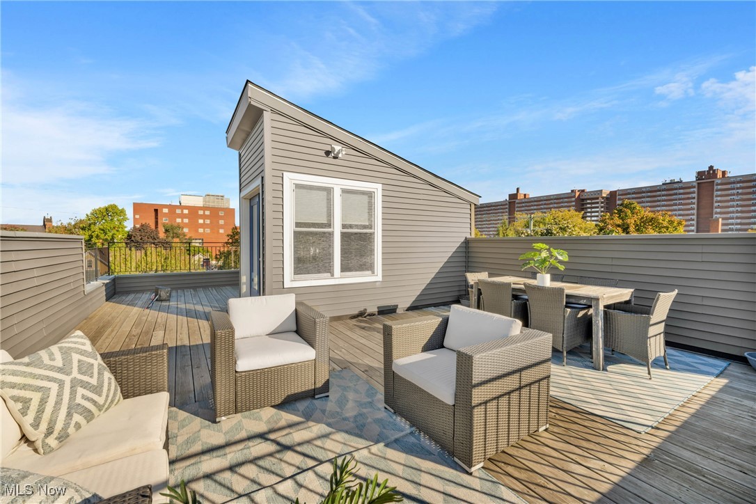 2702 Bridge Avenue Cleveland OH 44113