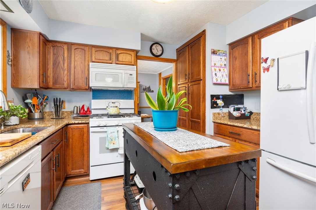 4153 Rolling Hills Brunswick OH 44212