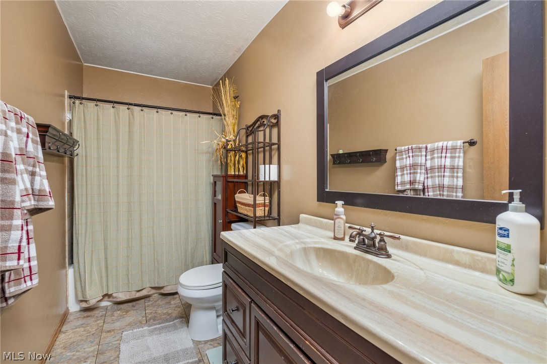 4153 Rolling Hills Brunswick OH 44212
