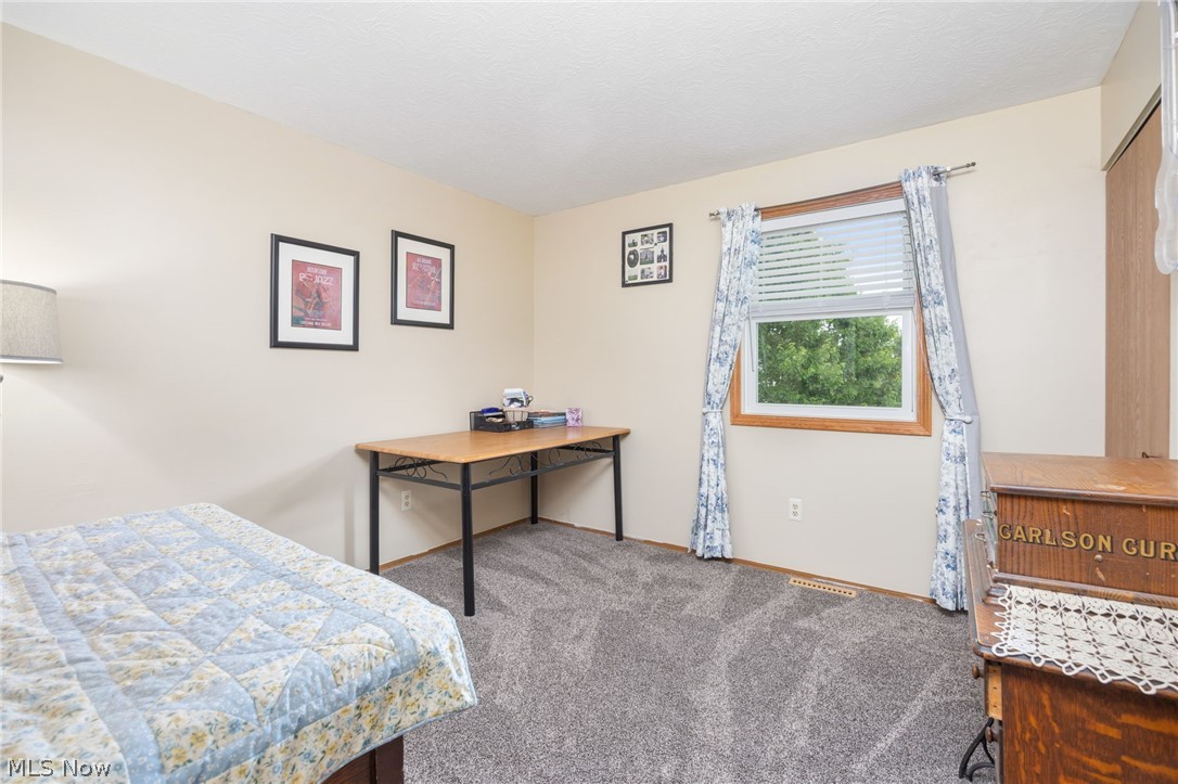 4153 Rolling Hills Brunswick OH 44212