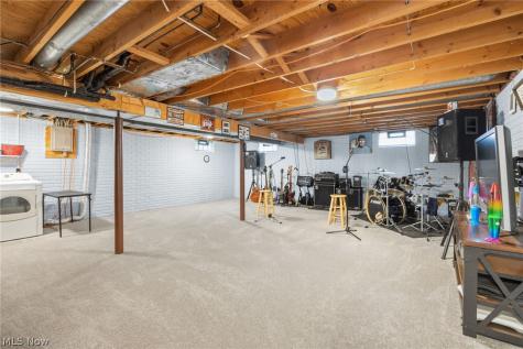 4153 Rolling Hills Brunswick OH 44212
