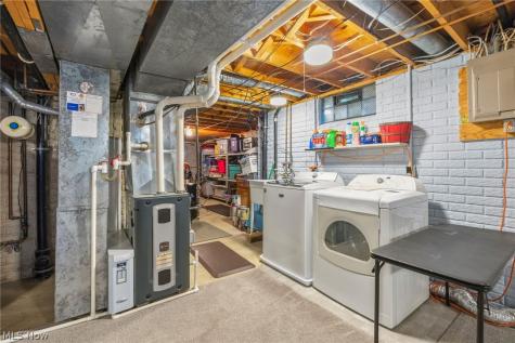 4153 Rolling Hills Brunswick OH 44212