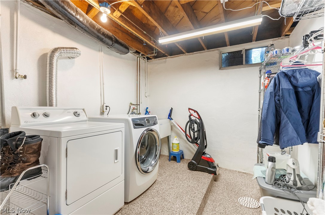 102 Hilltop Boulevard Canfield OH 44406