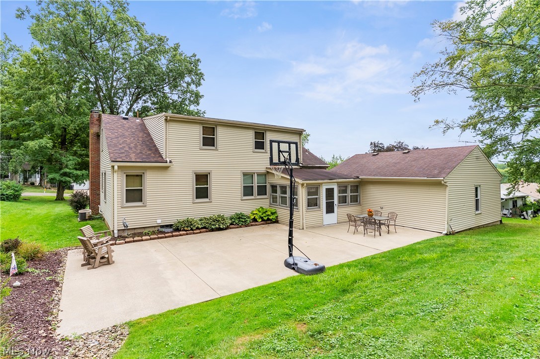 102 Hilltop Boulevard Canfield OH 44406