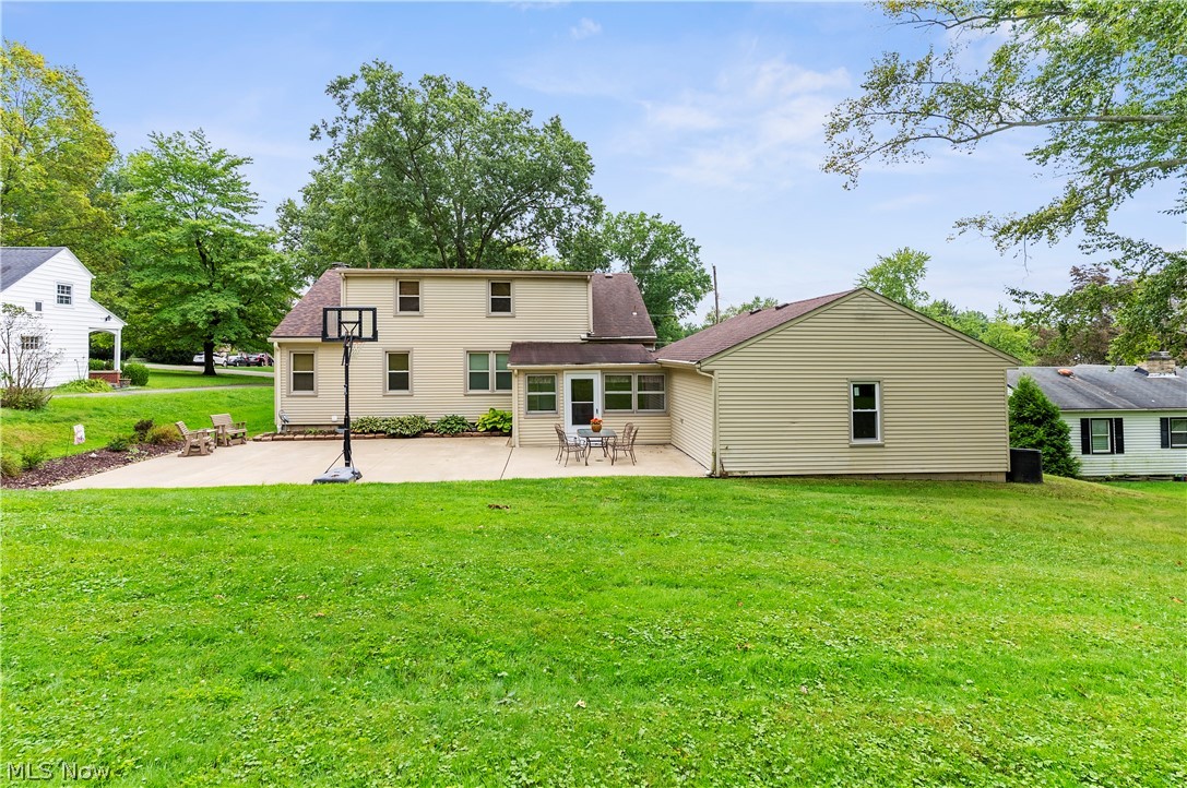 102 Hilltop Boulevard Canfield OH 44406