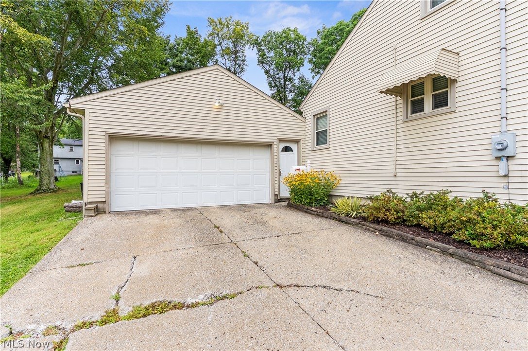 102 Hilltop Boulevard Canfield OH 44406