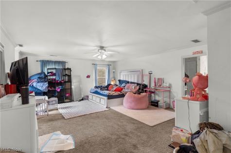 925 Colonial Drive Youngstown OH 44505