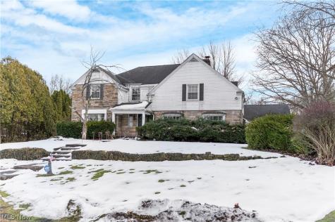 925 Colonial Drive Youngstown OH 44505