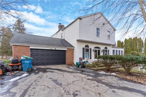 925 Colonial Drive Youngstown OH 44505