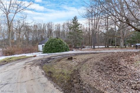 925 Colonial Drive Youngstown OH 44505