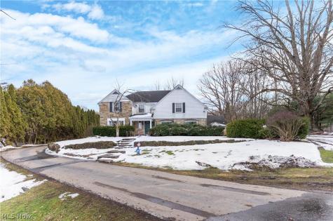 925 Colonial Drive Youngstown OH 44505