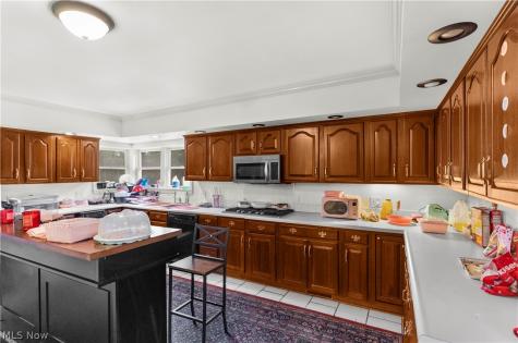 925 Colonial Drive Youngstown OH 44505