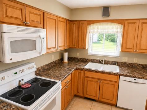 14598 S Gateway Drive North Royalton OH 44133