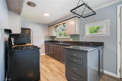 10606 Wilma Avenue NE Alliance OH 44601