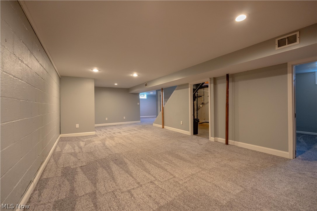 10606 Wilma Avenue NE Alliance OH 44601