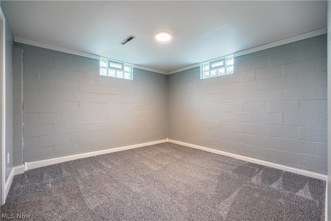 10606 Wilma Avenue NE Alliance OH 44601