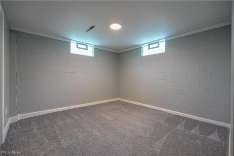 10606 Wilma Avenue NE Alliance OH 44601