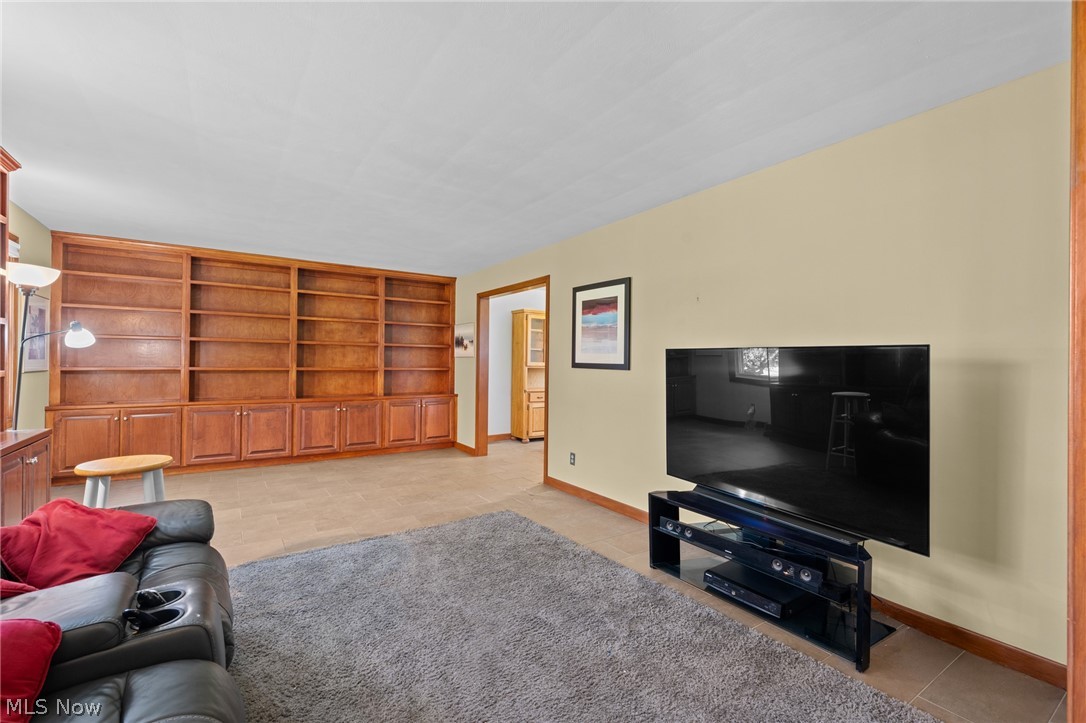 3020 Thunderbird Drive Poland OH 44514
