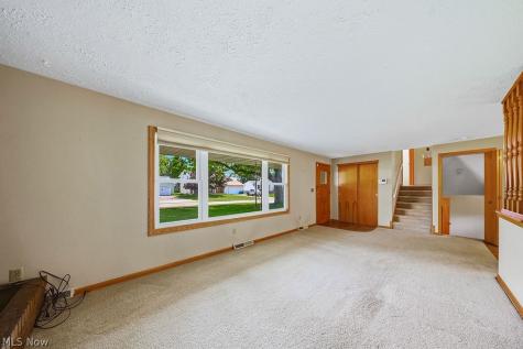 1812 Skyline Drive Lorain OH 44053