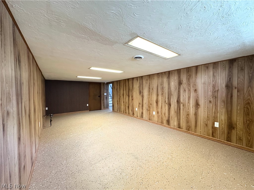 4507 E Frontenac Drive Warrensville Heights OH 44128