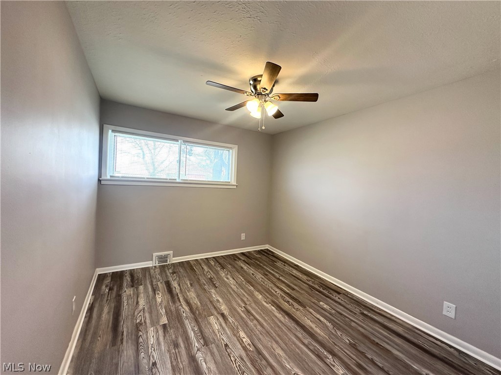 4507 E Frontenac Drive Warrensville Heights OH 44128