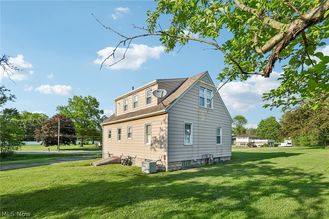 9206 Woodworth Road North Lima OH 44452