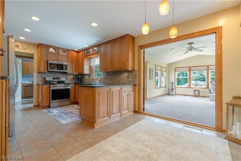 8640 Candleberry Street NW Massillon OH 44646