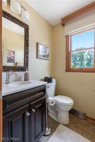 8640 Candleberry Street NW Massillon OH 44646