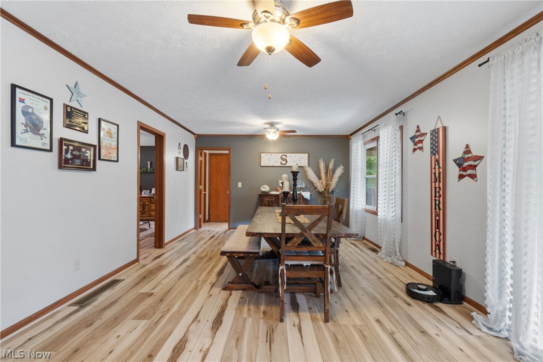 7746 Moores Ridge Road SE Uhrichsville OH 44683