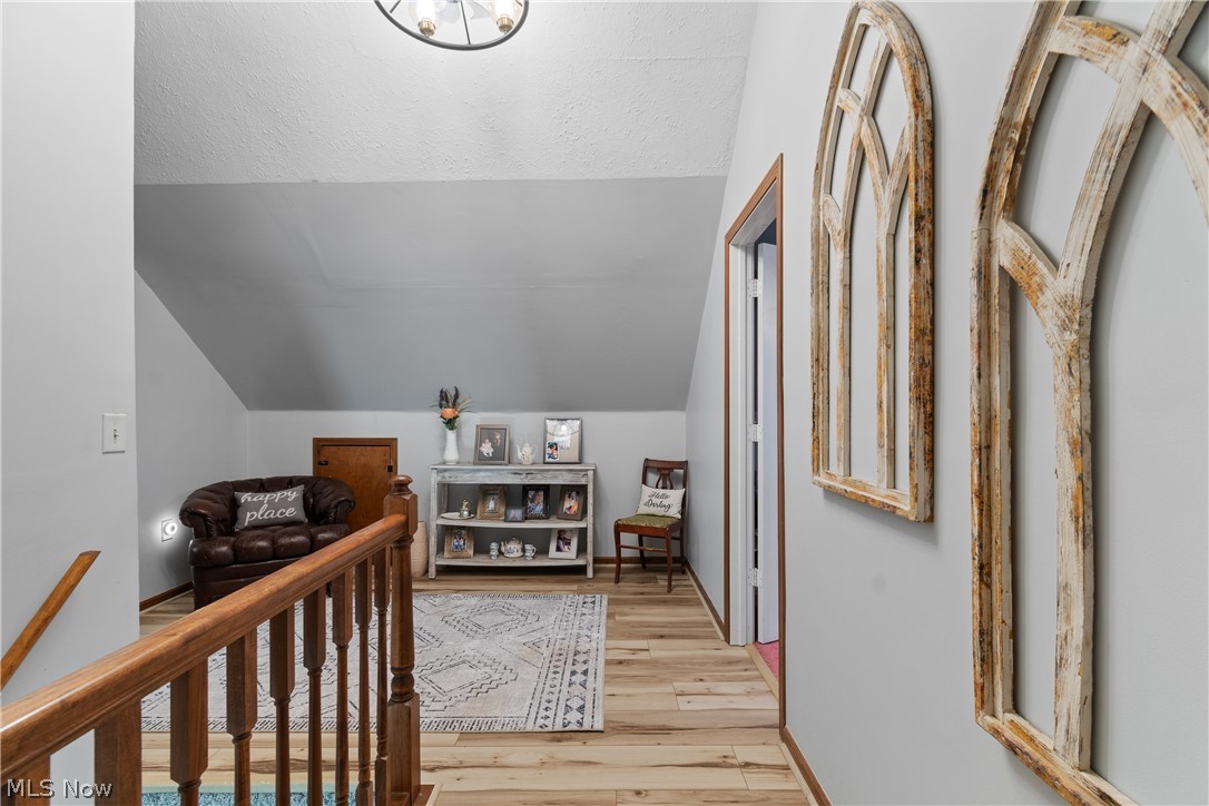 7746 Moores Ridge Road SE Uhrichsville OH 44683