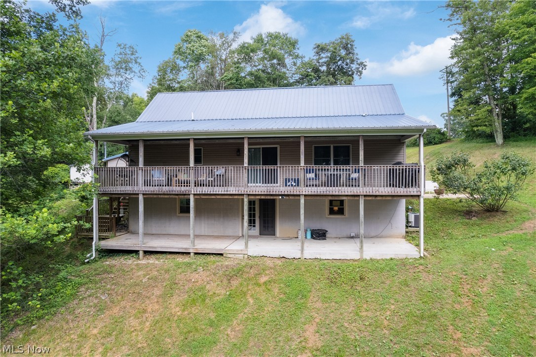 7746 Moores Ridge Road SE Uhrichsville OH 44683