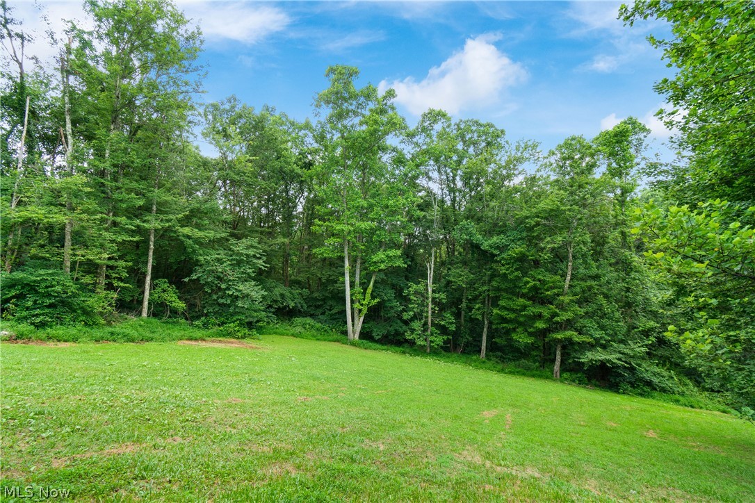 7746 Moores Ridge Road SE Uhrichsville OH 44683