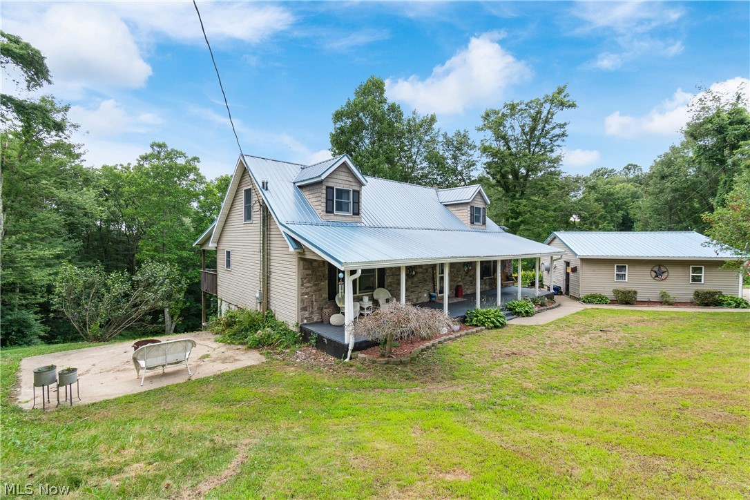 7746 Moores Ridge Road SE Uhrichsville OH 44683