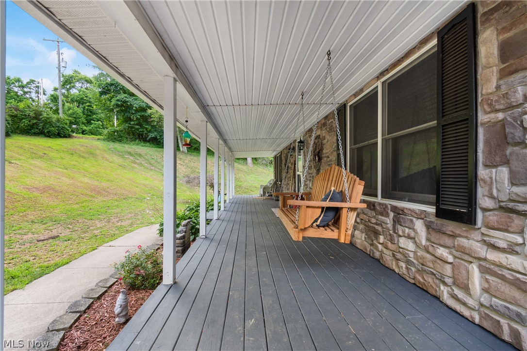 7746 Moores Ridge Road SE Uhrichsville OH 44683