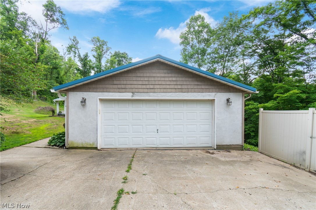 7746 Moores Ridge Road SE Uhrichsville OH 44683