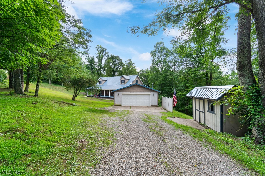7746 Moores Ridge Road SE Uhrichsville OH 44683